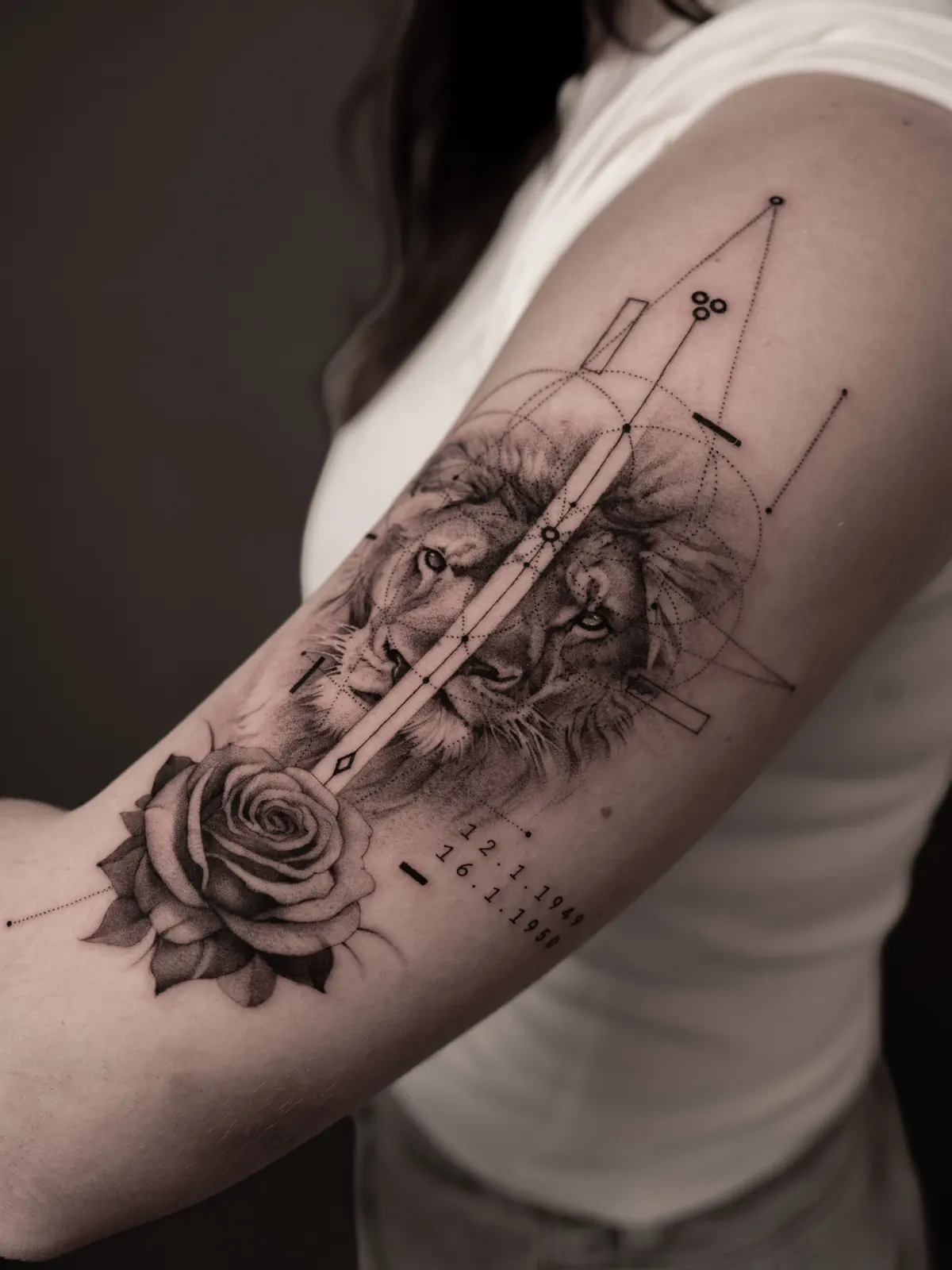 Lion & Rose — tattoo by Ted Faulmann
